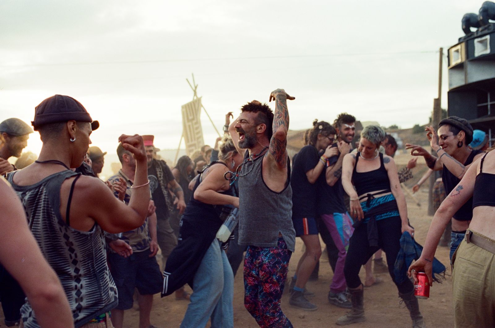 POINT_SIRAT_STILL_FILM